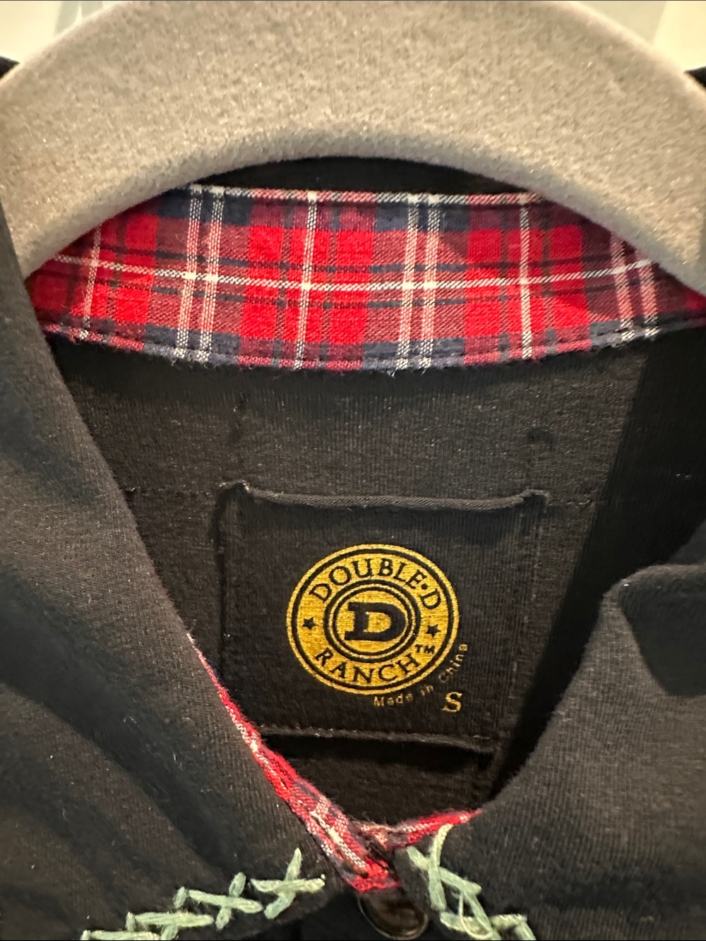 Double D Ranch Black Western Embroidered Button-Down Shirt - Picture 3 of 5